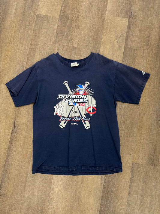 Vintage Yankees '04 T Shirt - Size Medium