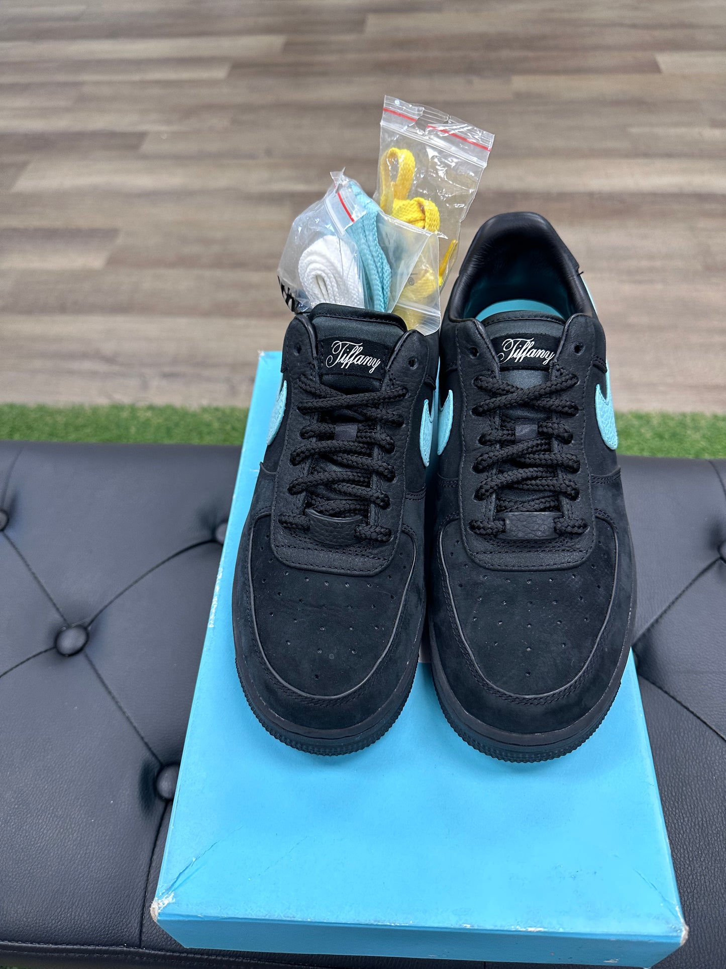 Nike Air Force 1 Low Tiffany & Co. 1837 - Size 6.5 (U)
