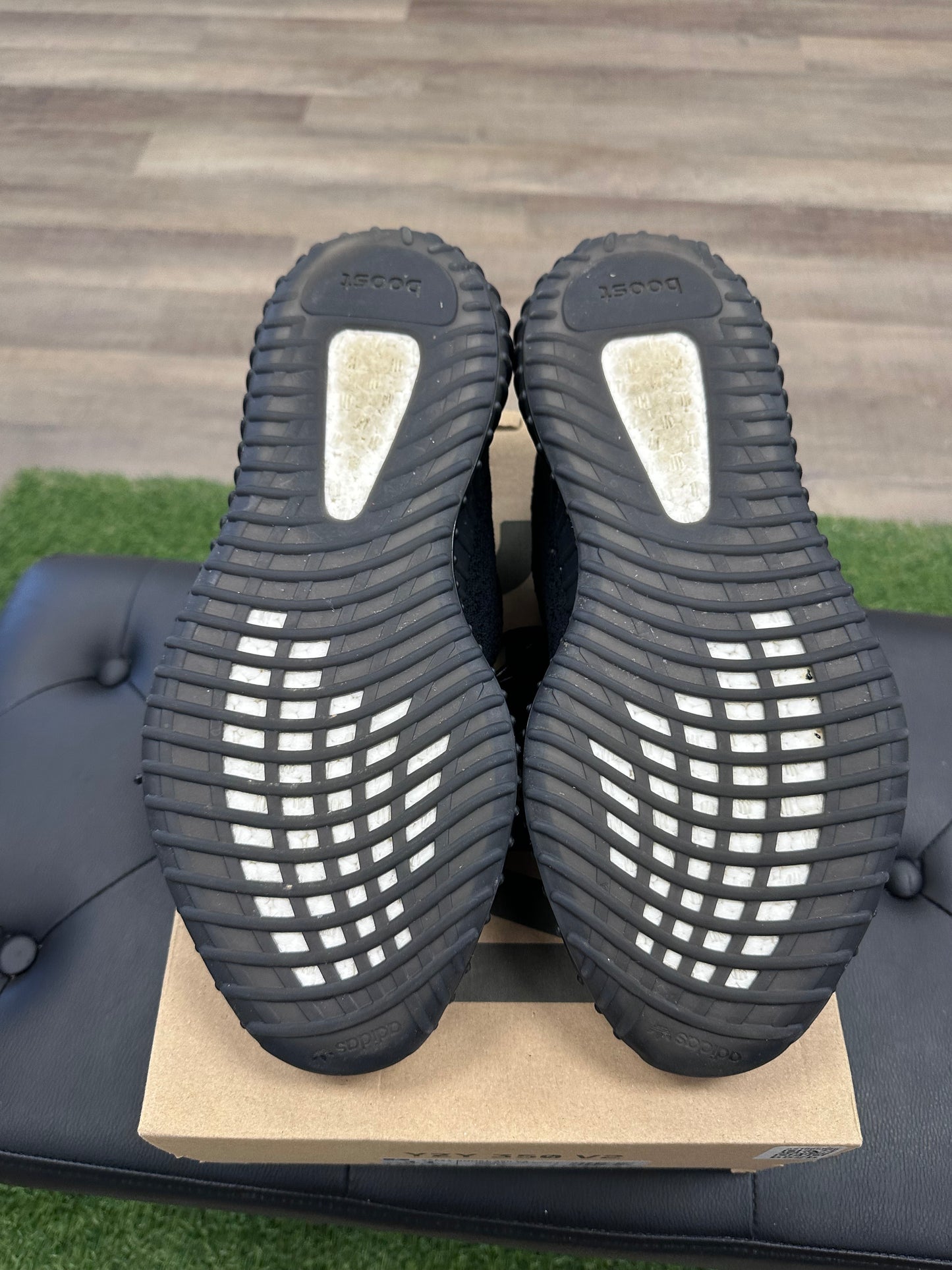 adidas Yeezy Boost 350 V2 Black Red - Size 12 (U)