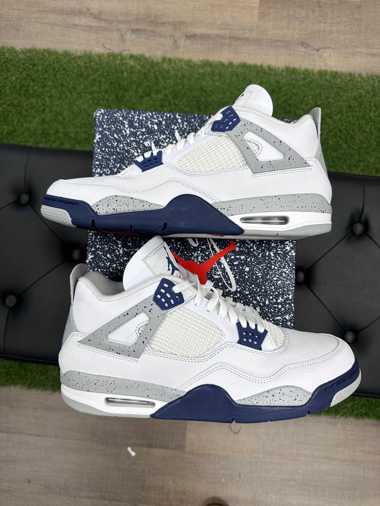 Jordan 4 Retro Midnight Navy - Size 14 (U)