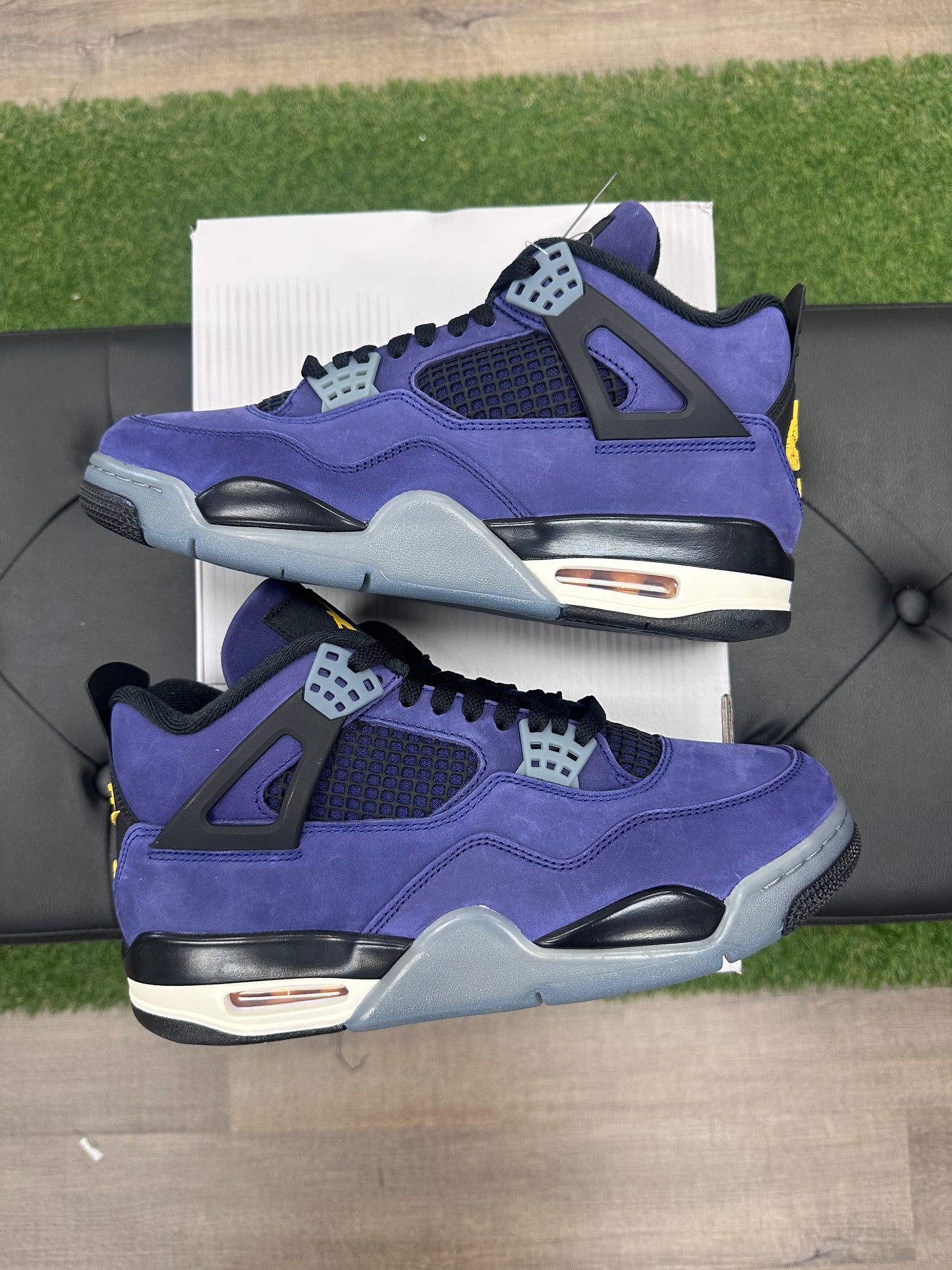 Jordan 4 Retro Lakers - Size 9