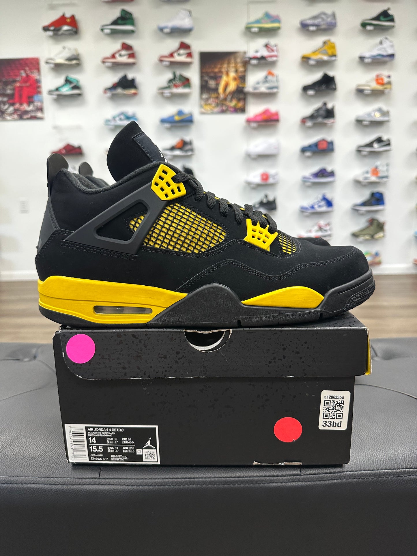 Jordan 4 Retro Thunder (2023) - Size 14 (U)