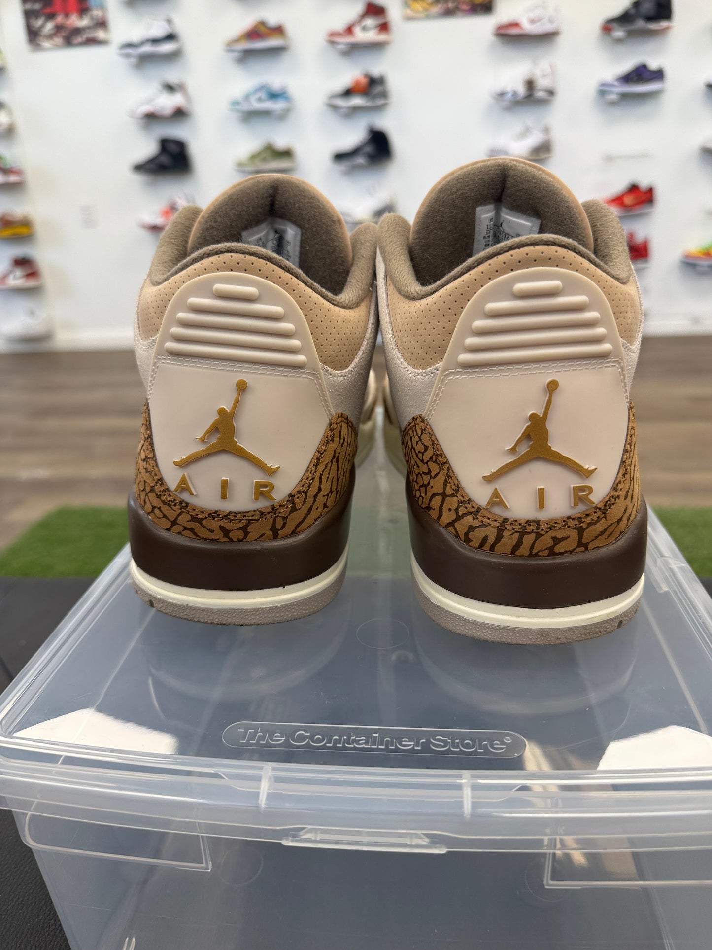 Jordan 3 Retro Palomino - Mens (U11.5)
