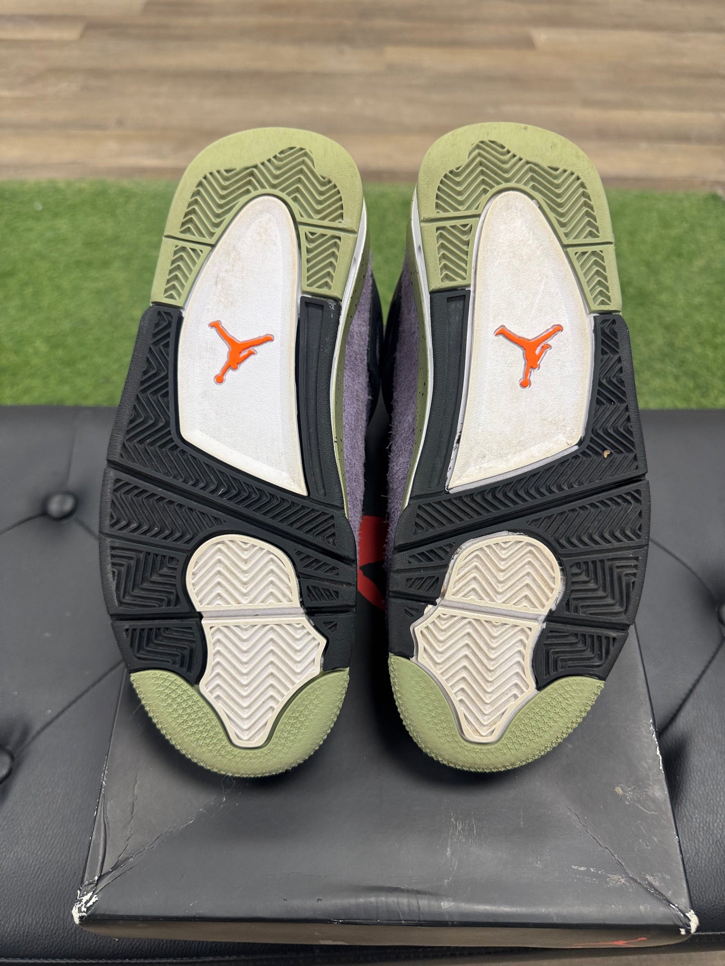 Jordan 4 Retro Canyon Purple - Size 6.5 (8W) (U)