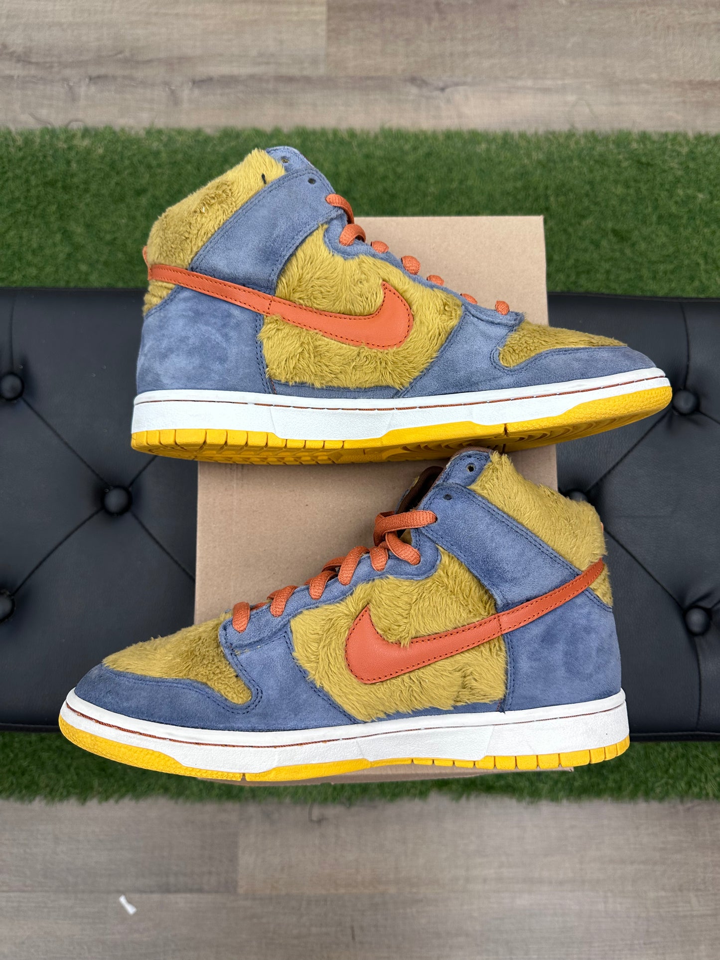 Nike SB Dunk High Papa Bear - Size 9.5 (U)