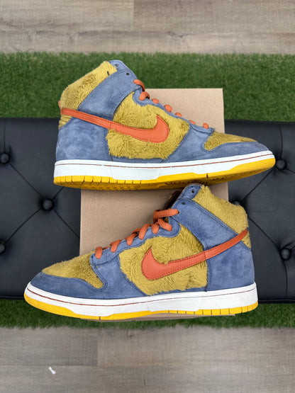 Nike SB Dunk High Papa Bear - Size 9.5 (U)