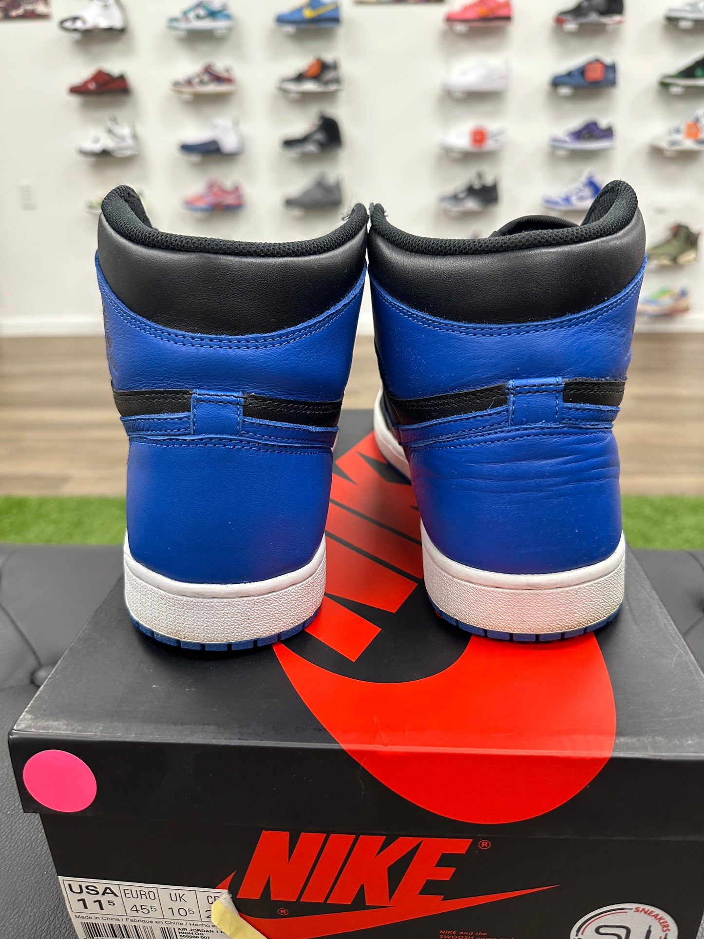 Jordan 1 Retro Royal (2017) - Size 11.5 (U)