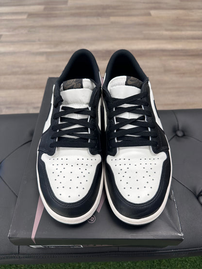 Jordan 1 Retro Low OG Mocha - Size 10.5 (U)
