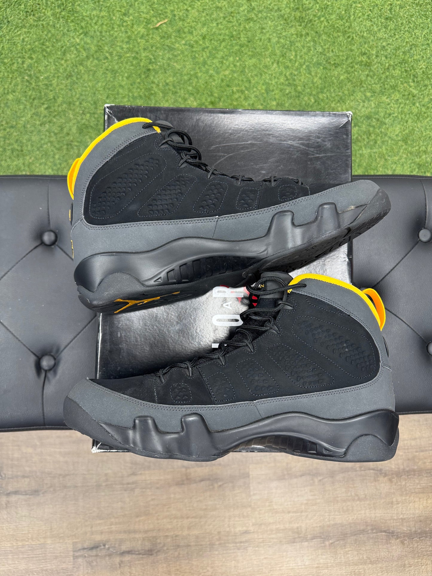 Jordan 9 Retro Dark Charcoal University Gold - Size 13 (U)