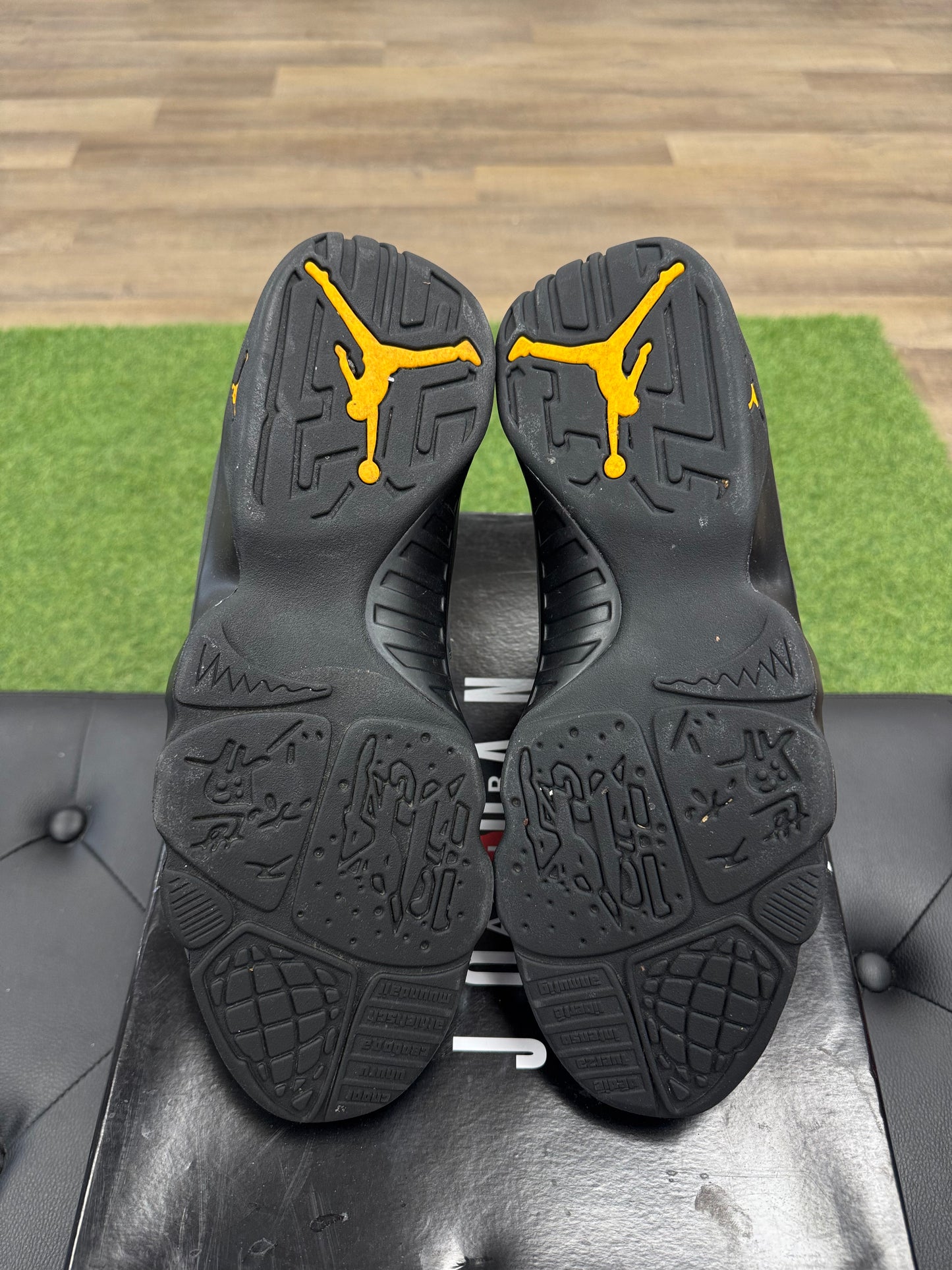 Jordan 9 Retro Dark Charcoal University Gold - Size 13 (U)