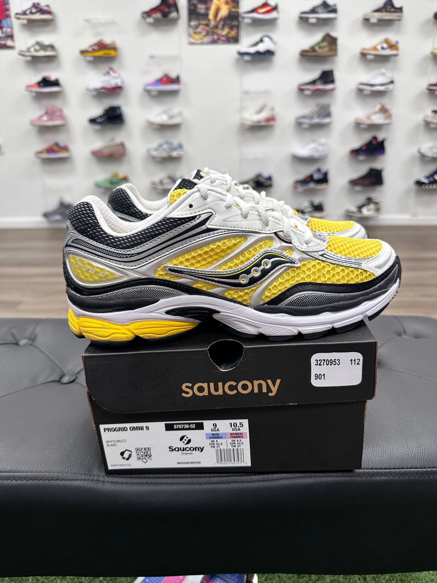 Saucony ProGrid Omni 9 ViZi Gold Metallic Silver - Size 9 (U)