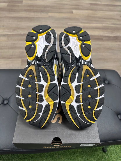 Saucony ProGrid Omni 9 ViZi Gold Metallic Silver - Size 9 (U)