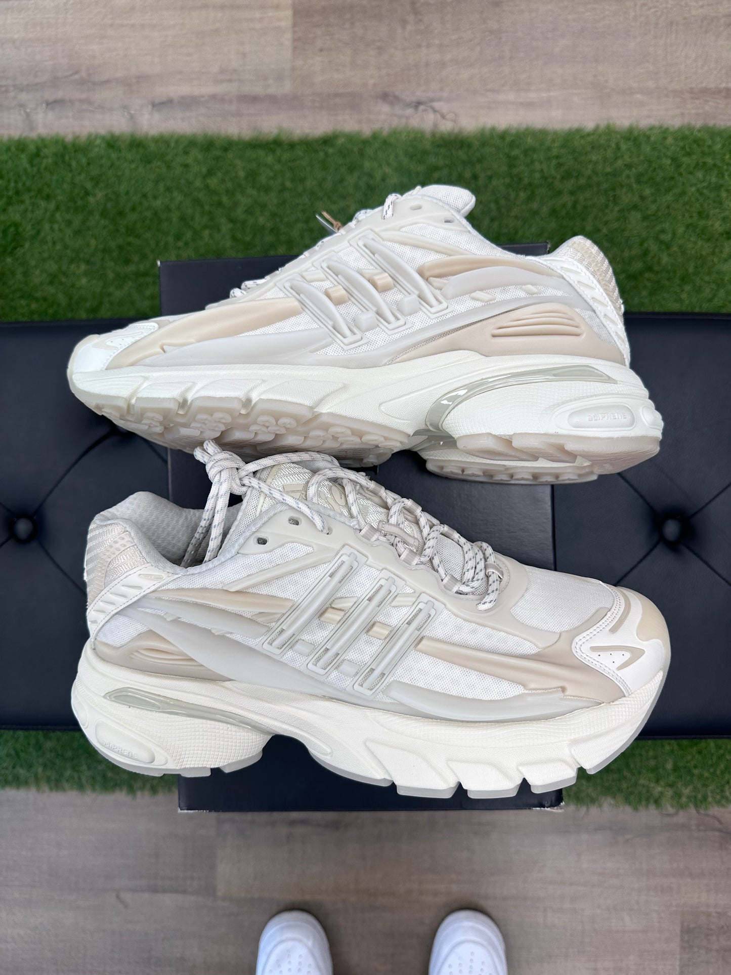 adidas Adistar Jellyfish Pharrell Williams White - Size 11