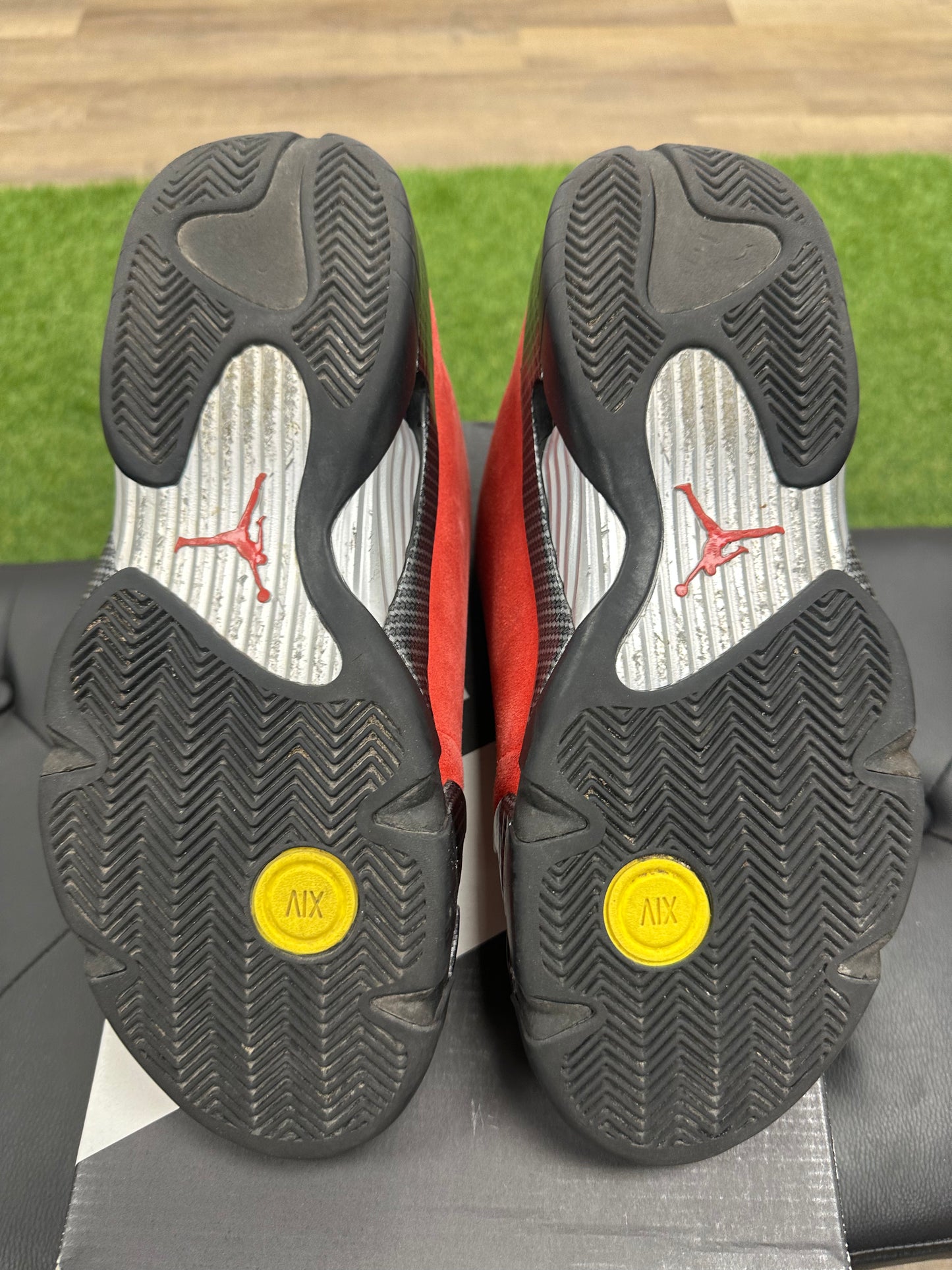 Jordan 14 Retro Ferrari (2025) - Size 10.5 (U)