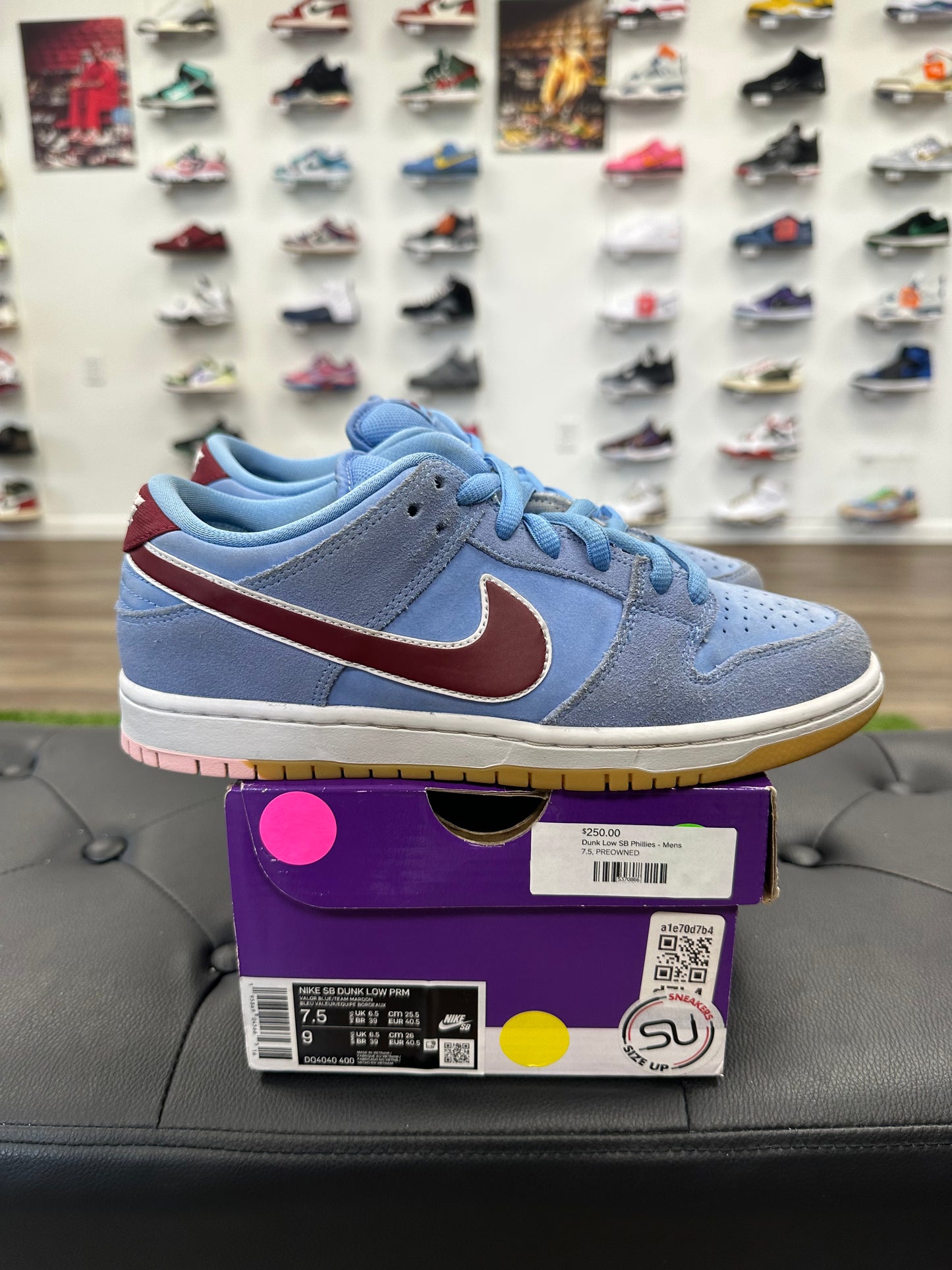 Nike SB Dunk Low Philadelphia Phillies - Size 7.5 (U)