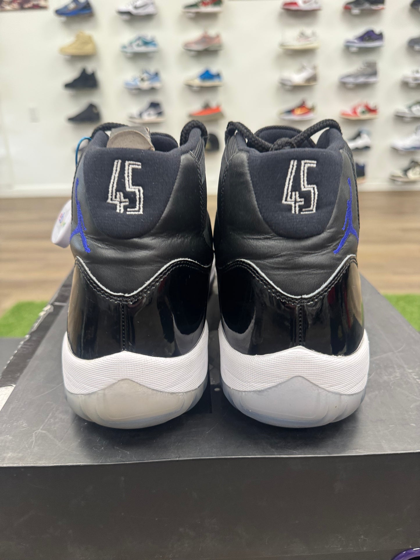 Jordan 11 Retro Space Jam (2016) - Size 14 (U)