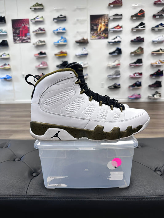 Jordan 9 Retro Statue - Size 12.5 (U)