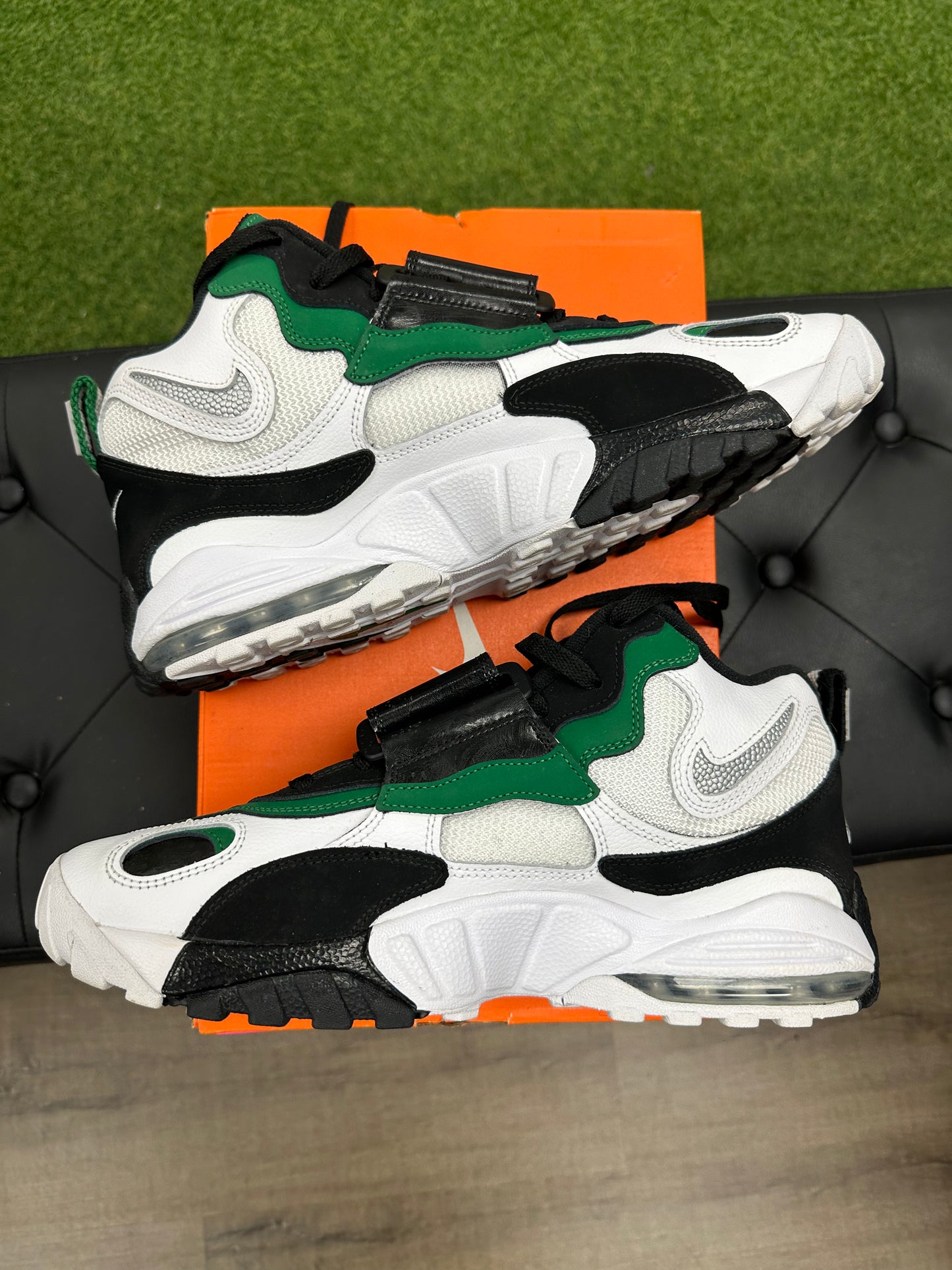 Nike Air Max Speed Turf Philadelphia Eagles - Size 12 (U)