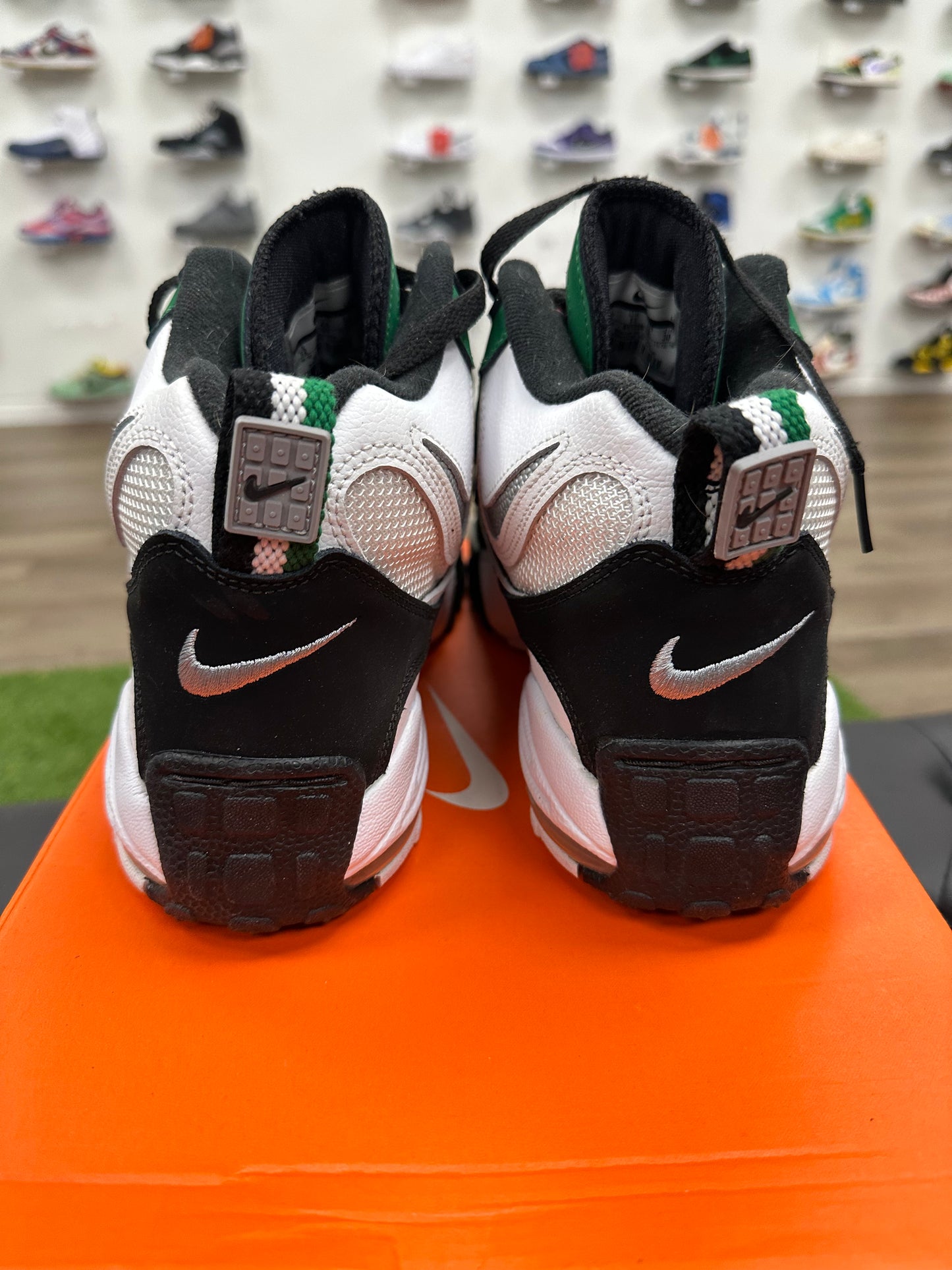 Nike Air Max Speed Turf Philadelphia Eagles - Size 12 (U)