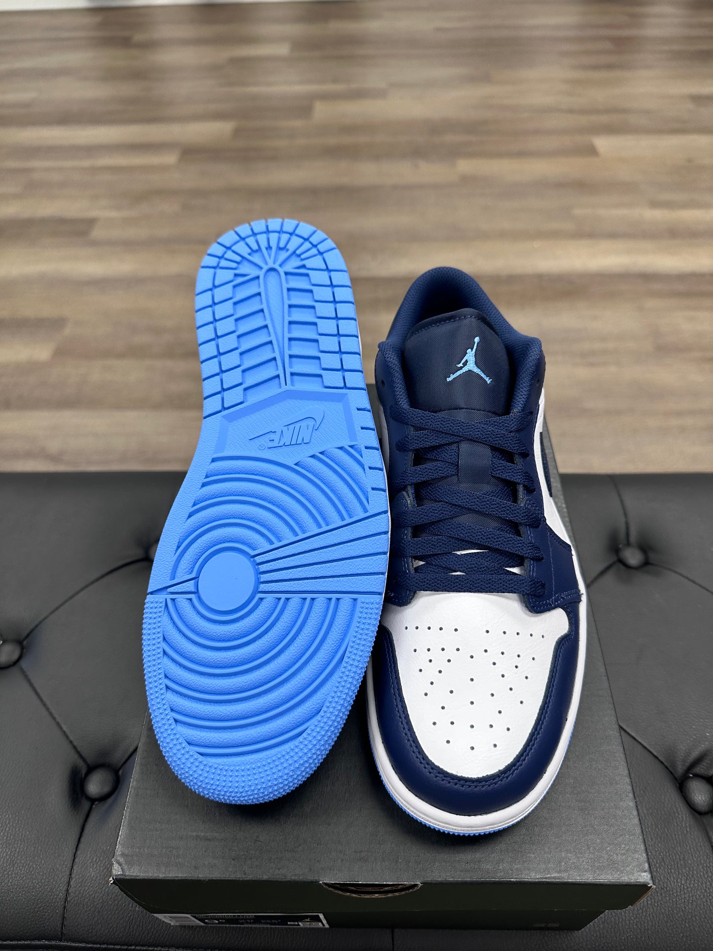 Jordan 1 Low Midnight Navy University Blue - Size 9.5