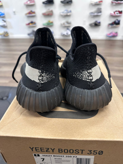 adidas Yeezy Boost 350 V2 Core Black White - Size 7 (U)