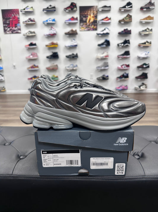 New Balance 5030 Metallic Silver Grey - Size 12