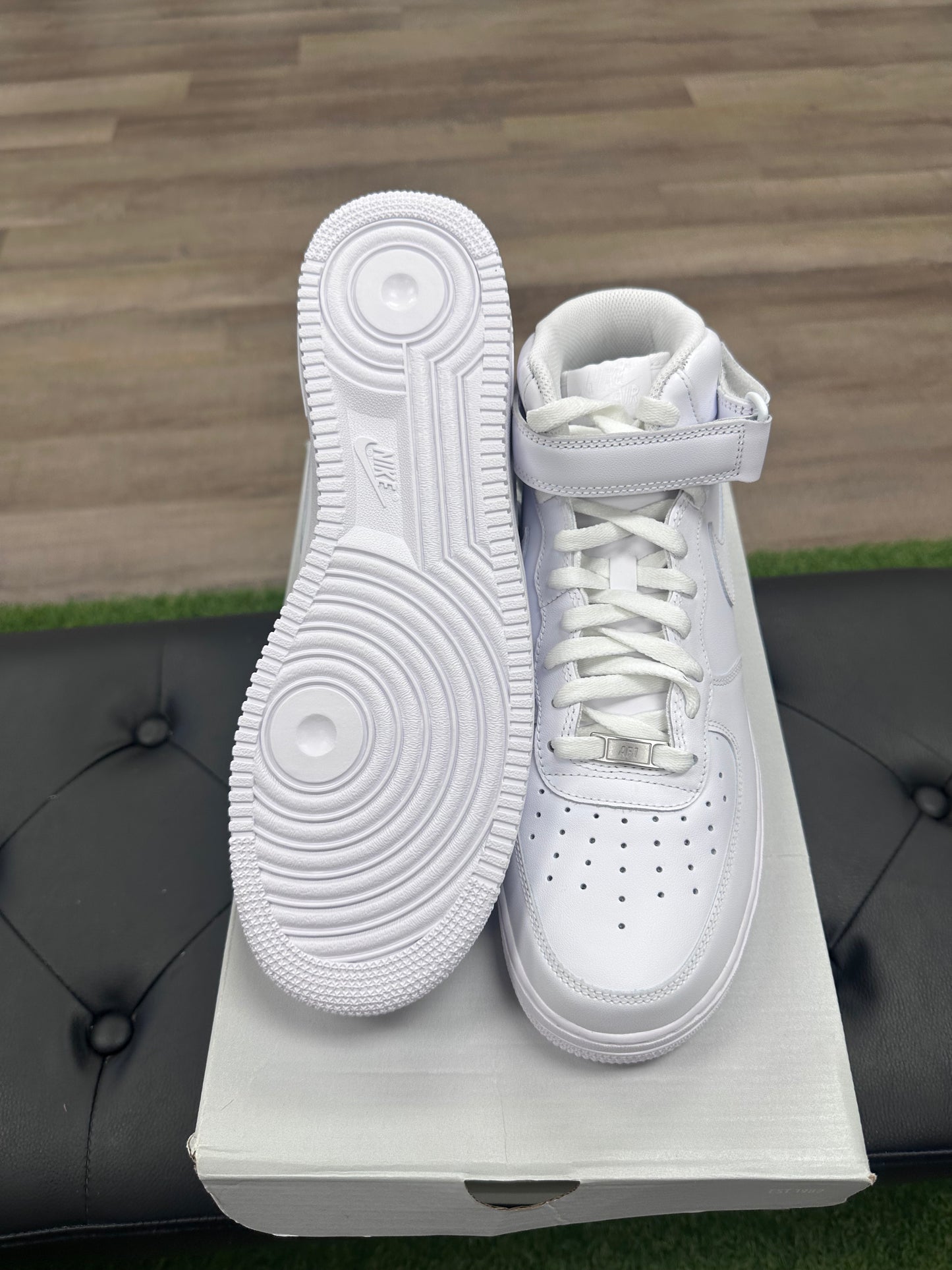 Nike Air Force 1 Mid '07 White - Size 12