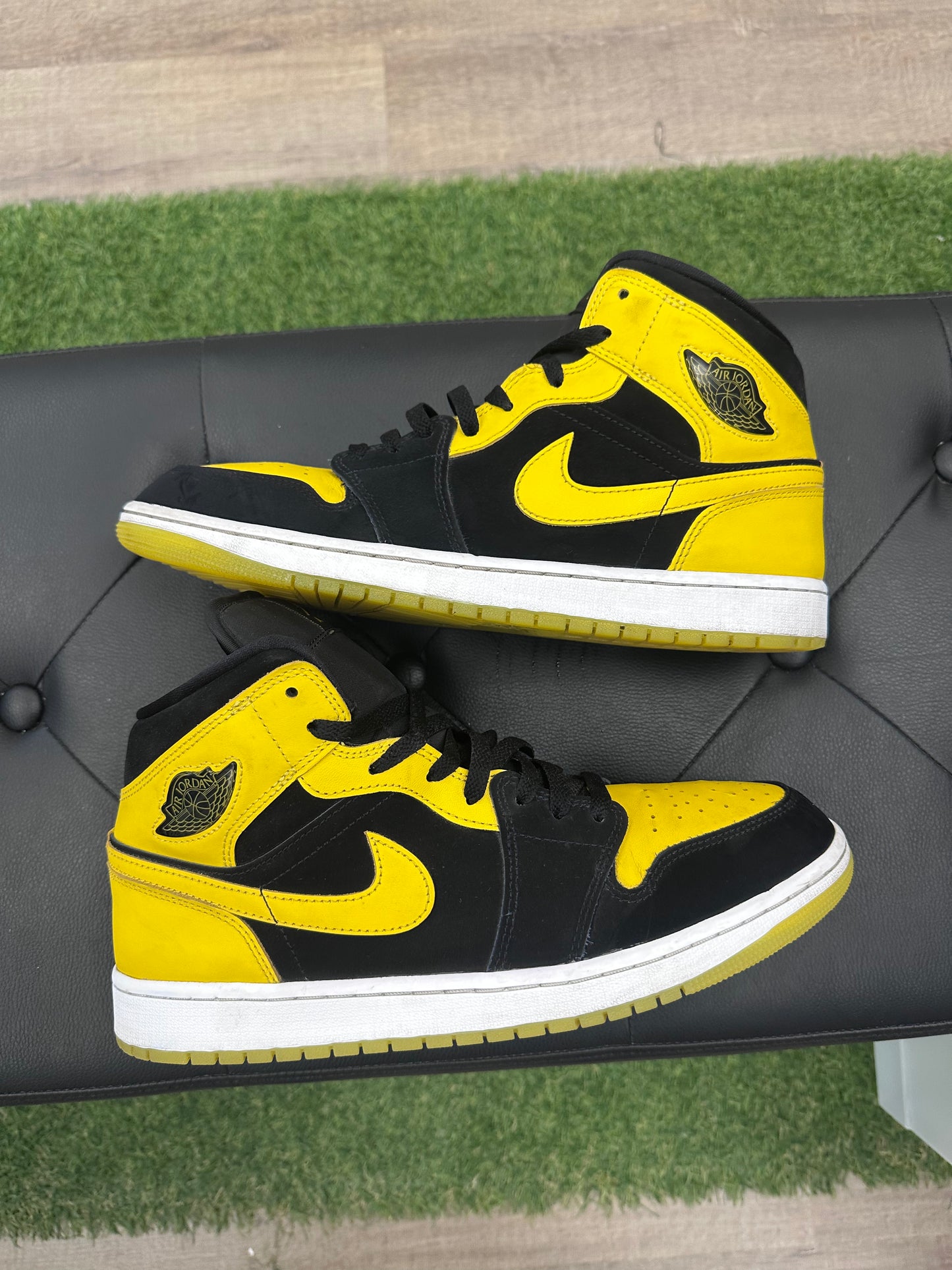 Jordan 1 Mid New Love (2025) - Size 11 (U)