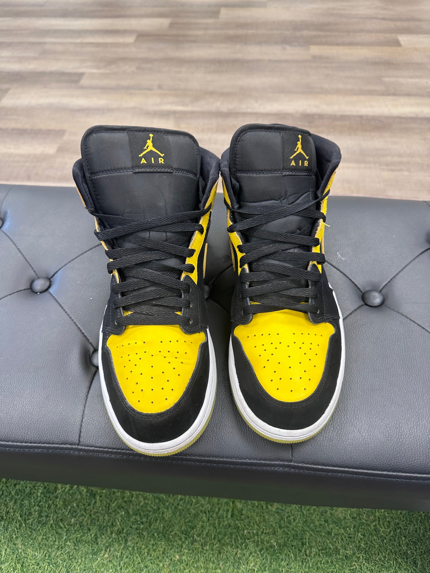 Jordan 1 Mid New Love (2025) - Size 11 (U)