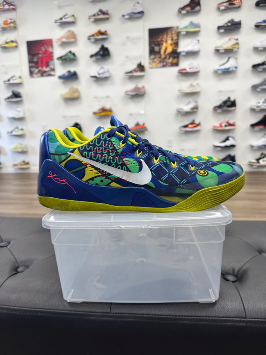 Nike Kobe 9 EM Low Brazil - Size 12 ( U)