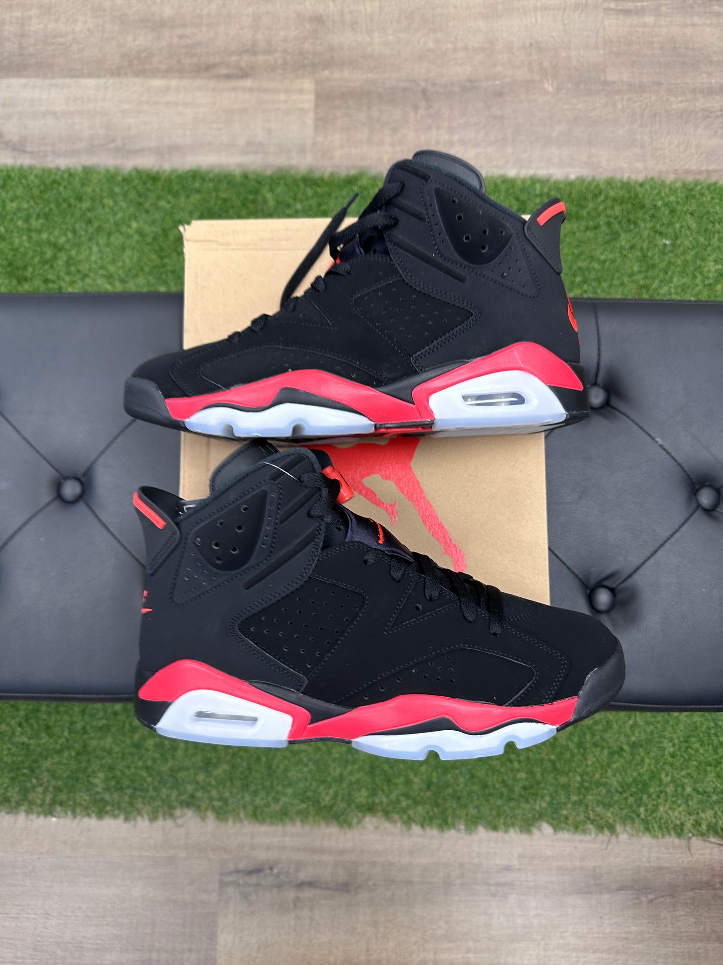 Jordan 6 Retro Infrared Salesman - Size 9.5 (U)