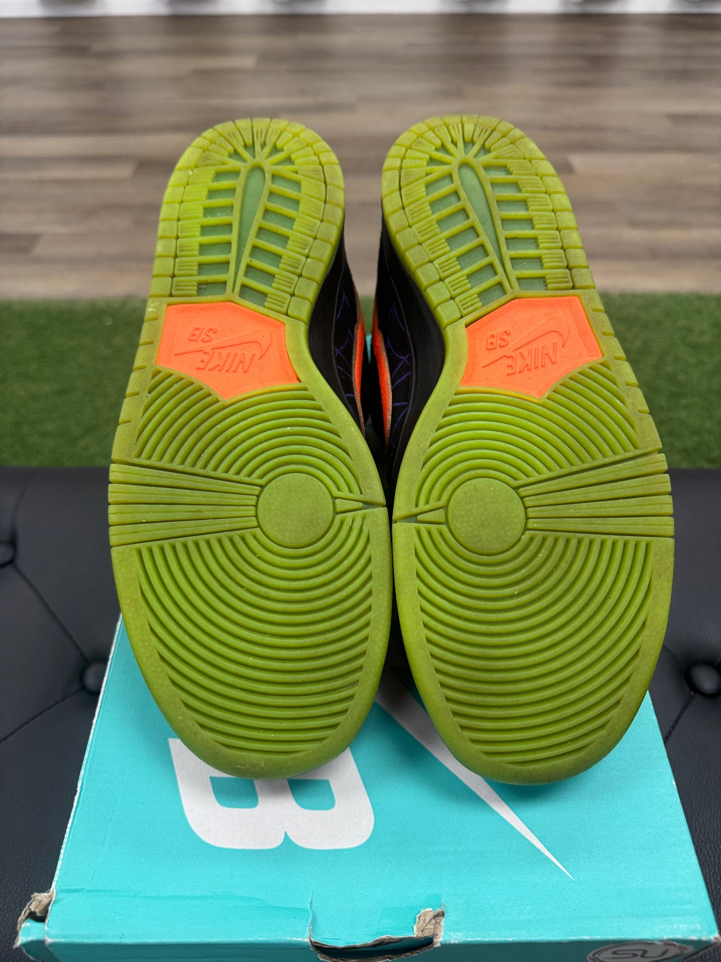 Nike SB Dunk Low Night of Mischief Halloween - Size 11 (U)