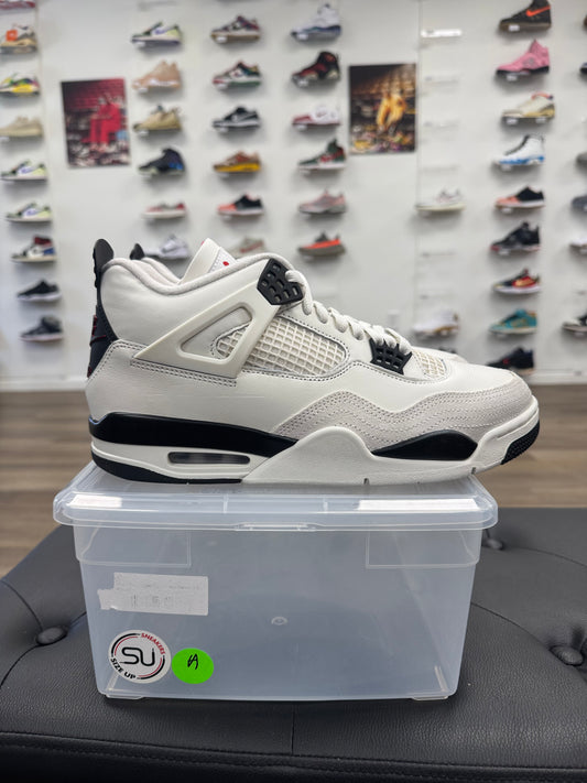 Jordan 4 Retro Flight Club - Size 10.5 (U)