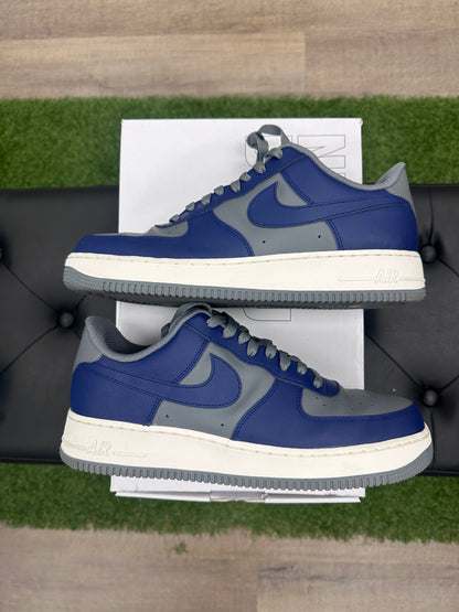 Nike Air Force 1 Navy Blue - Size 10.5 (U)