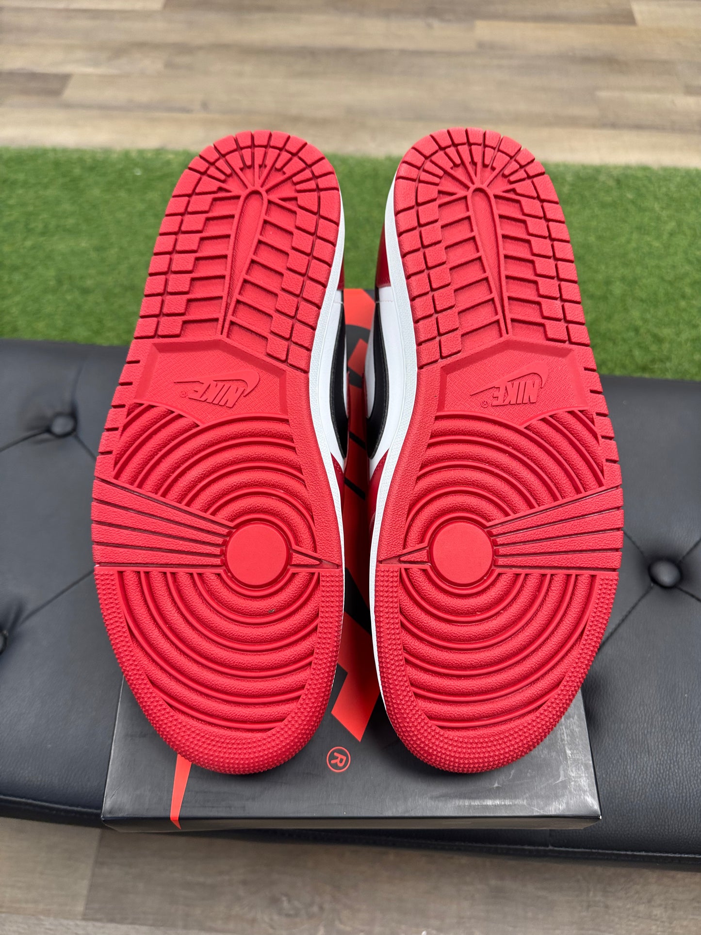 Jordan 1 Retro Low OG Chicago (2025) - Size 10.5