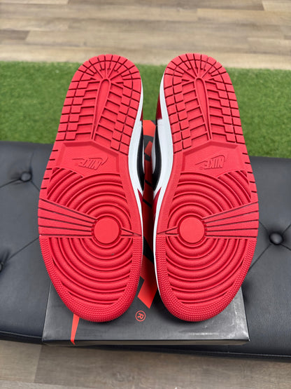 Jordan 1 Retro Low OG Chicago (2025) - Size 10.5