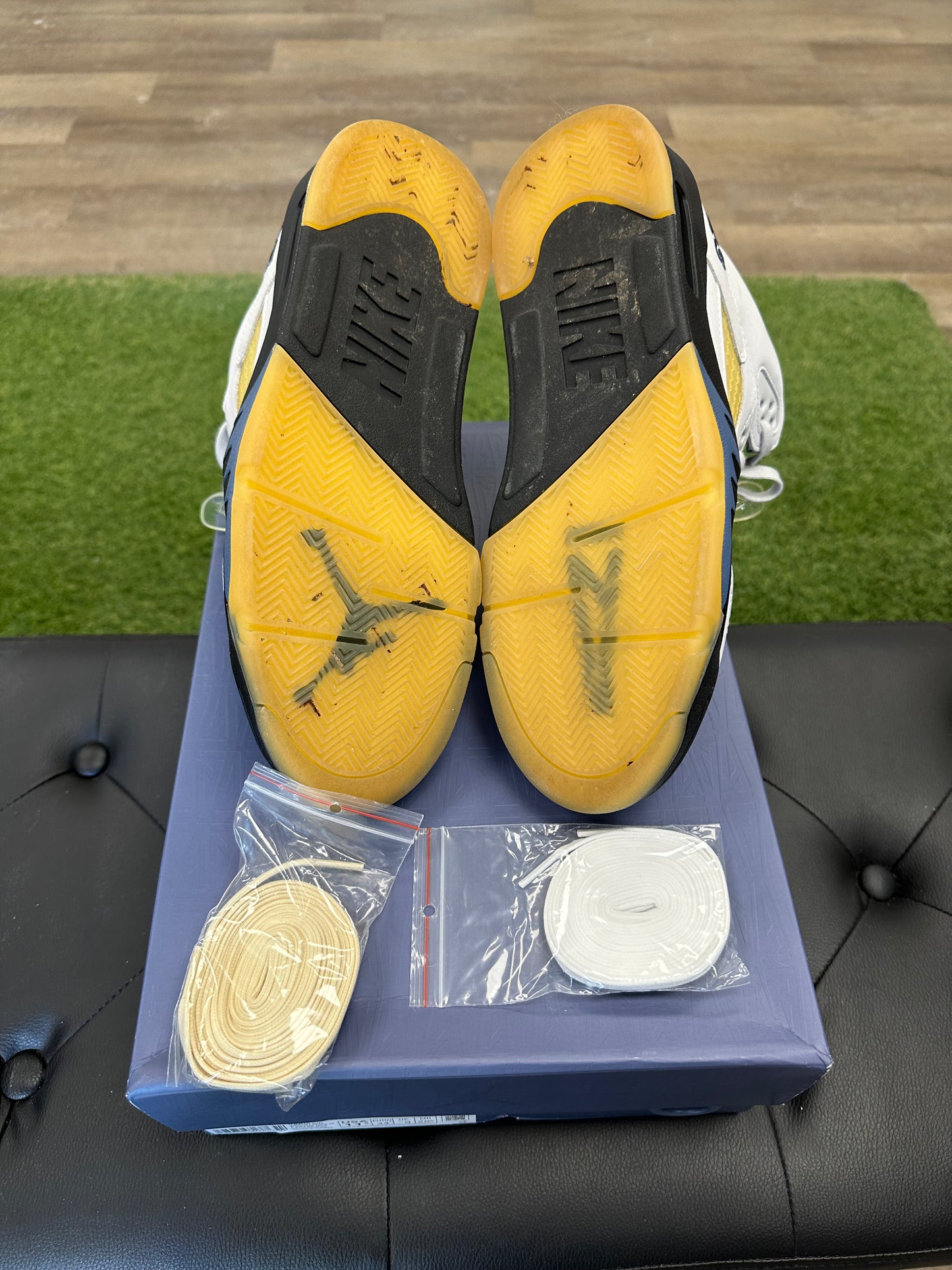 Jordan 5 Retro A Ma Maniére Dawn (Women's)