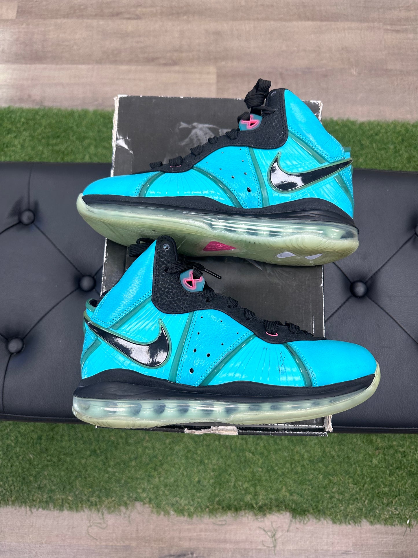 Nike LeBron 8 South Beach (Pre-Heat) 2010- Size 7 (U)
