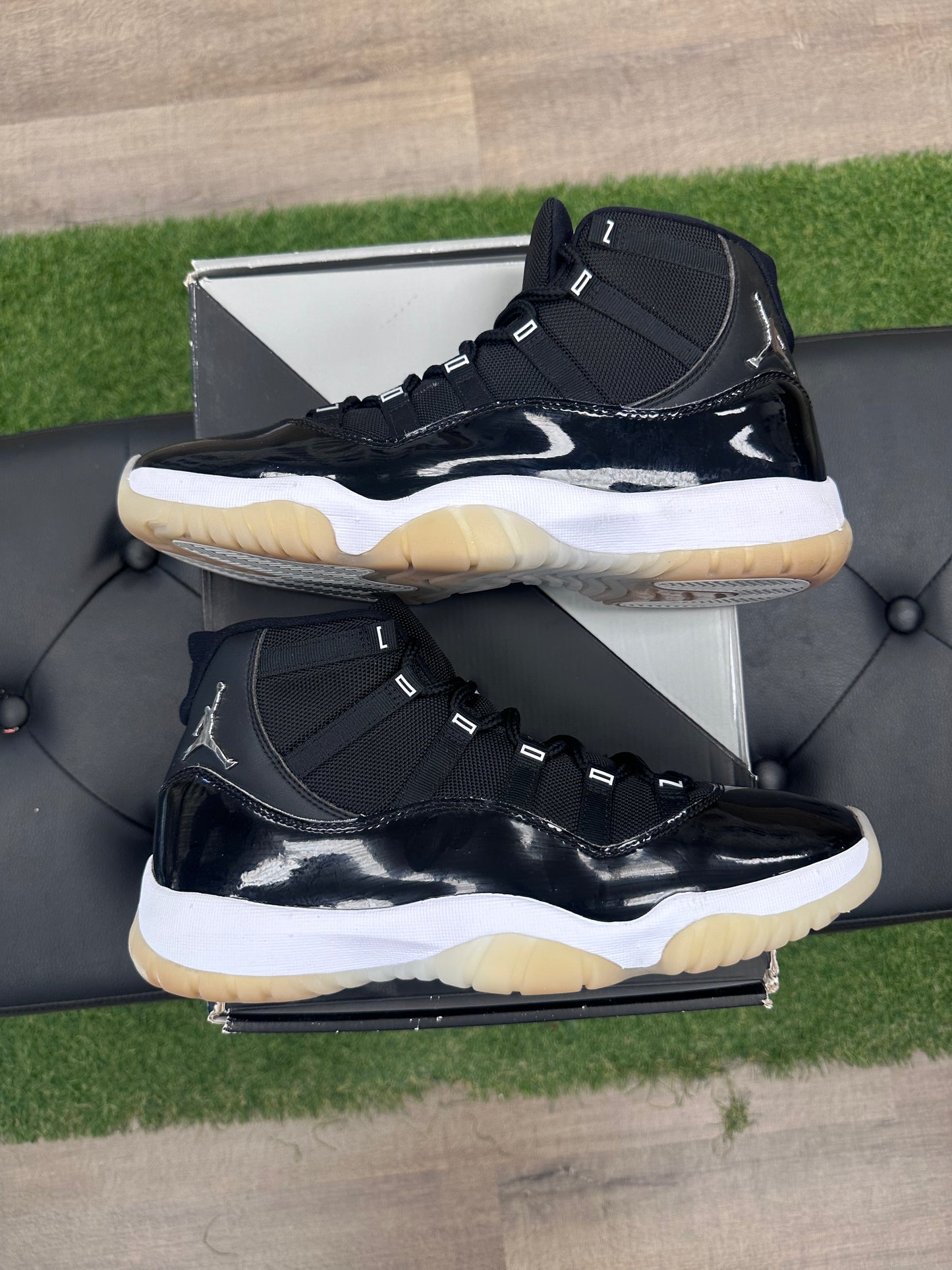 Jordan 11 Retro Jubilee 25th Anniversary - Size 11 (U)
