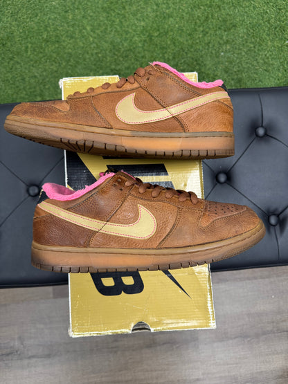 Nike SB Dunk Low Gibson Guitar Case - Size 11 (U)