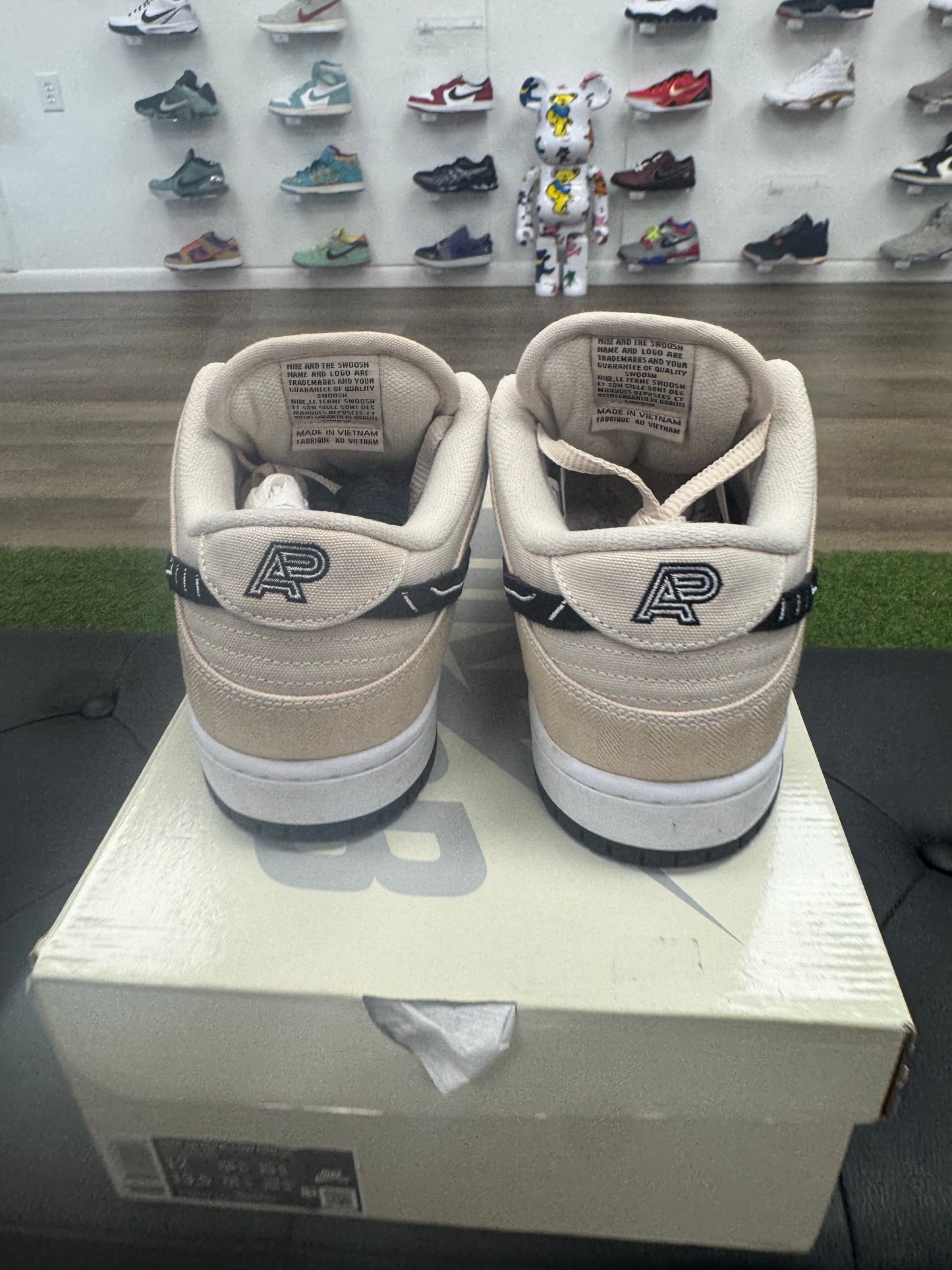 Nike SB Dunk Low Albino & Preto - Size 12 (U)