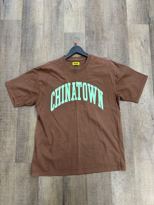 Chinatown Market T-shirt Bown - Size Large (U)