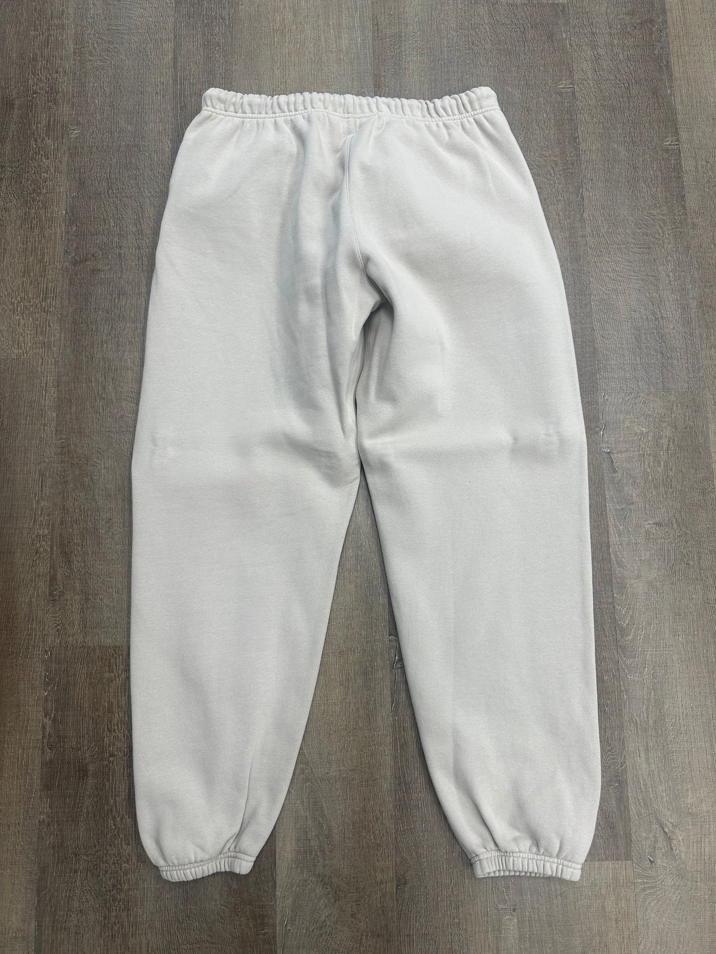 Fear of God Essentials Sweatpant Silver Cloud - Size Large