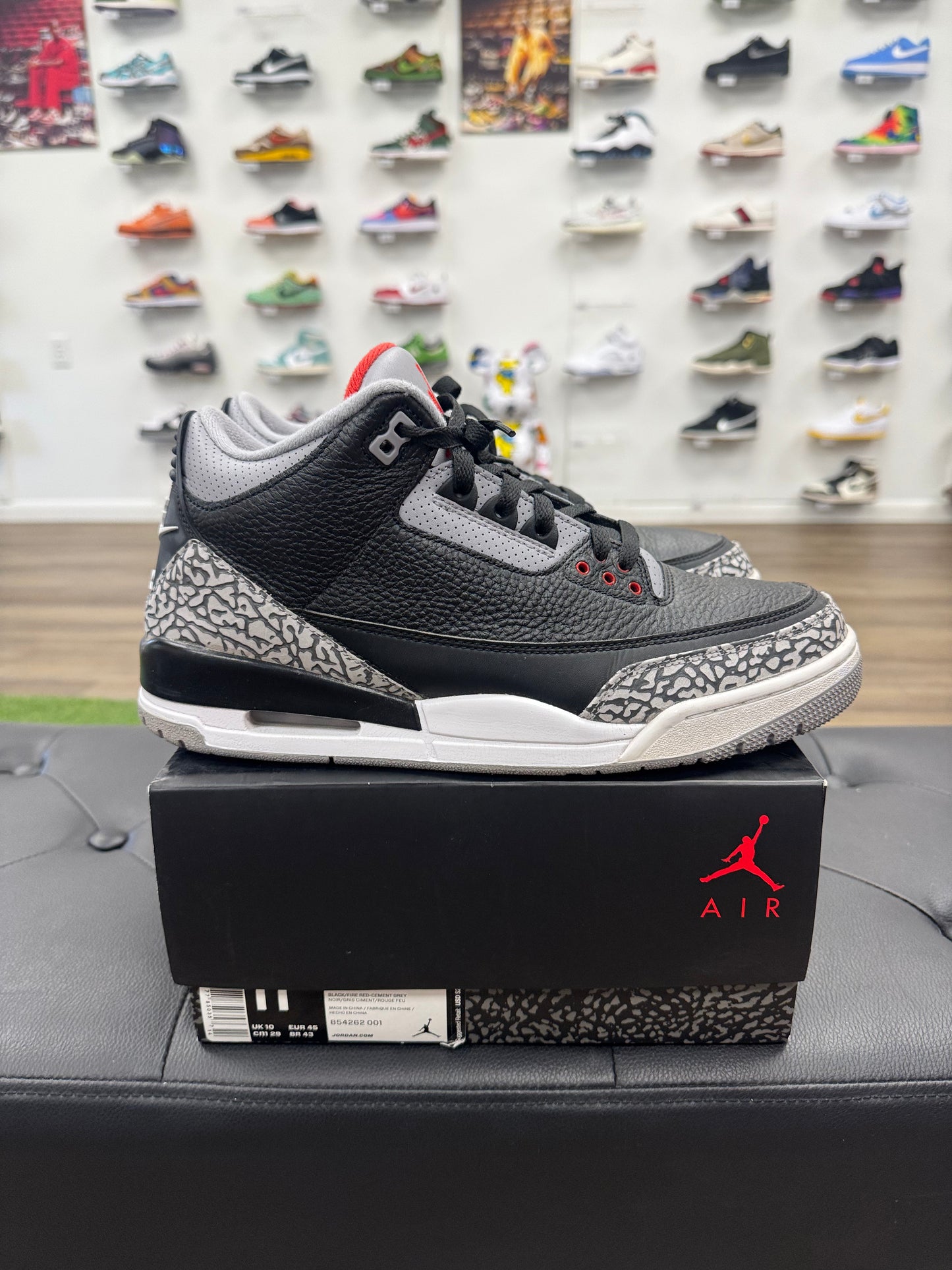 Jordan 3 Retro Black Cement (2018) - Size 11 (U)