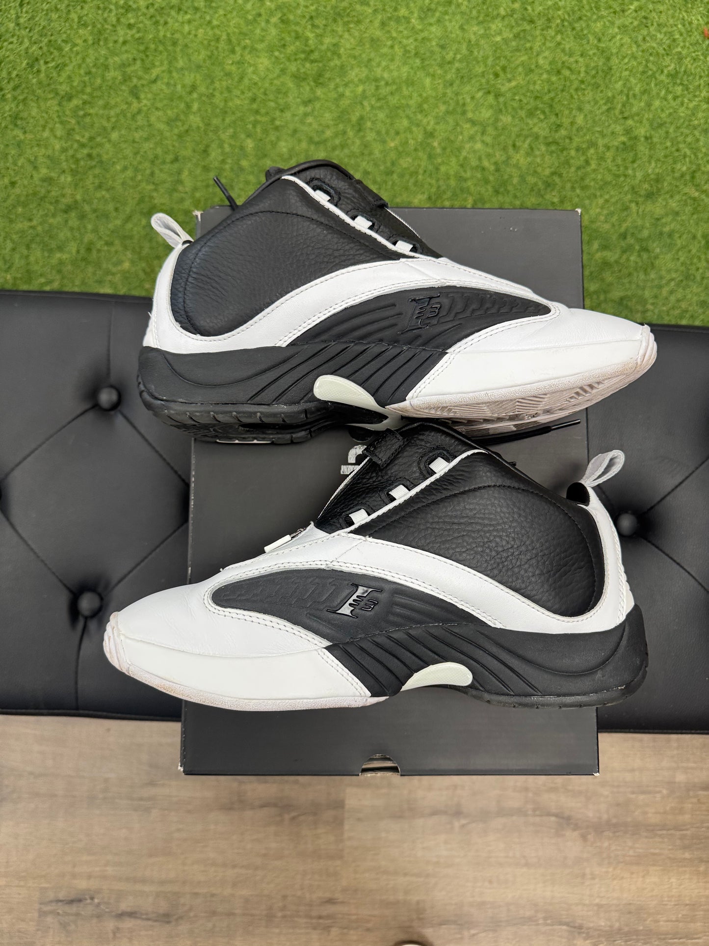 Reebok The Answer IV OG NBA Finals White Black - Size 9 (U)
