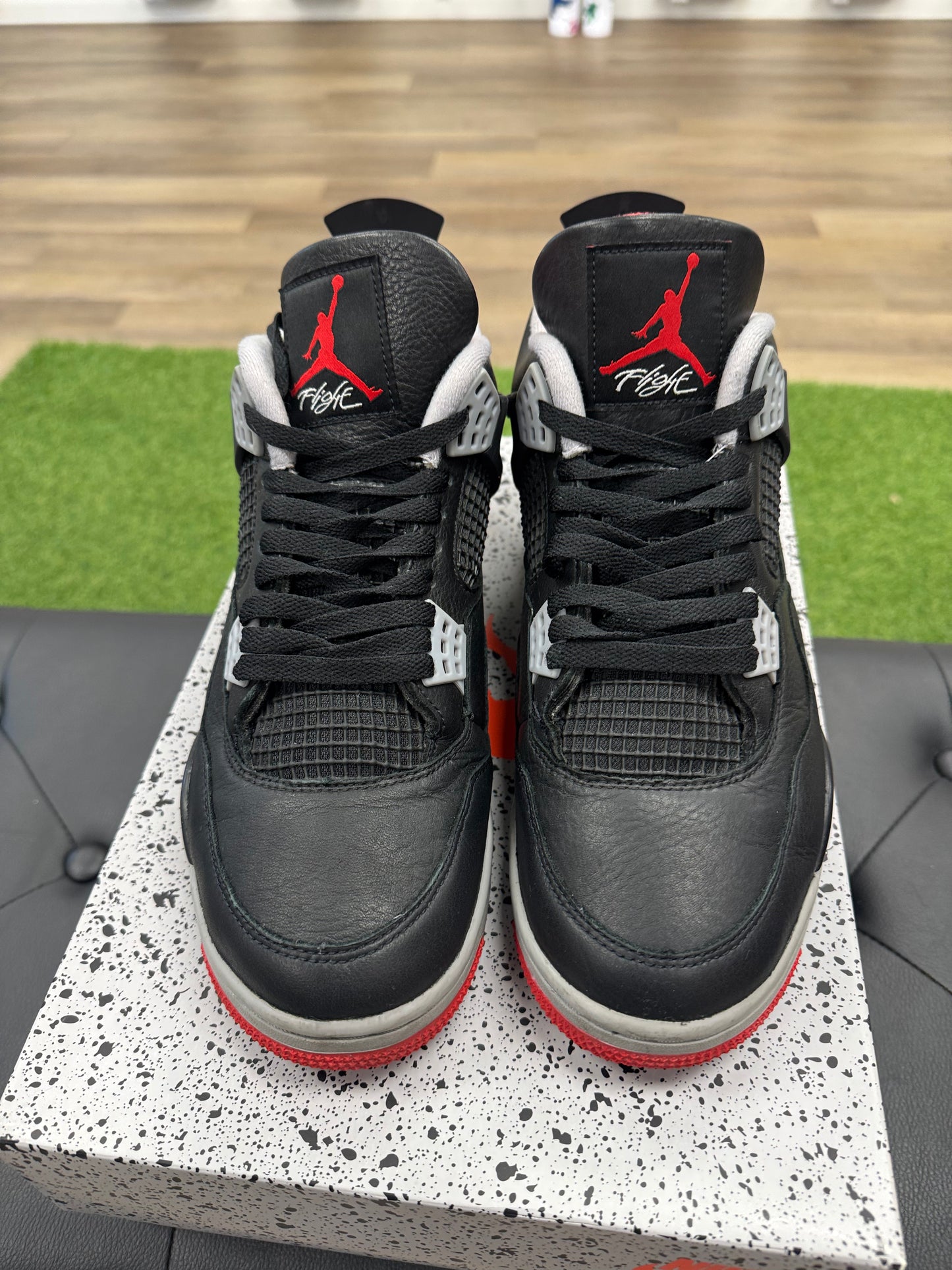 Jordan 4 Retro Bred Reimagined - Size 10.5 (U)