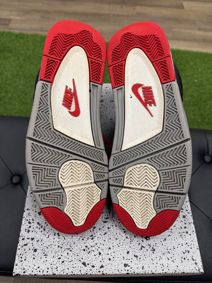 Jordan 4 Retro Bred Reimagined - Size 10.5 (U)