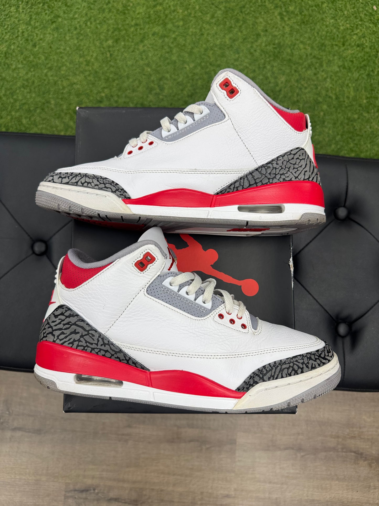 Jordan 3 Retro Fire Red (2022) - Size 10.5 (U)