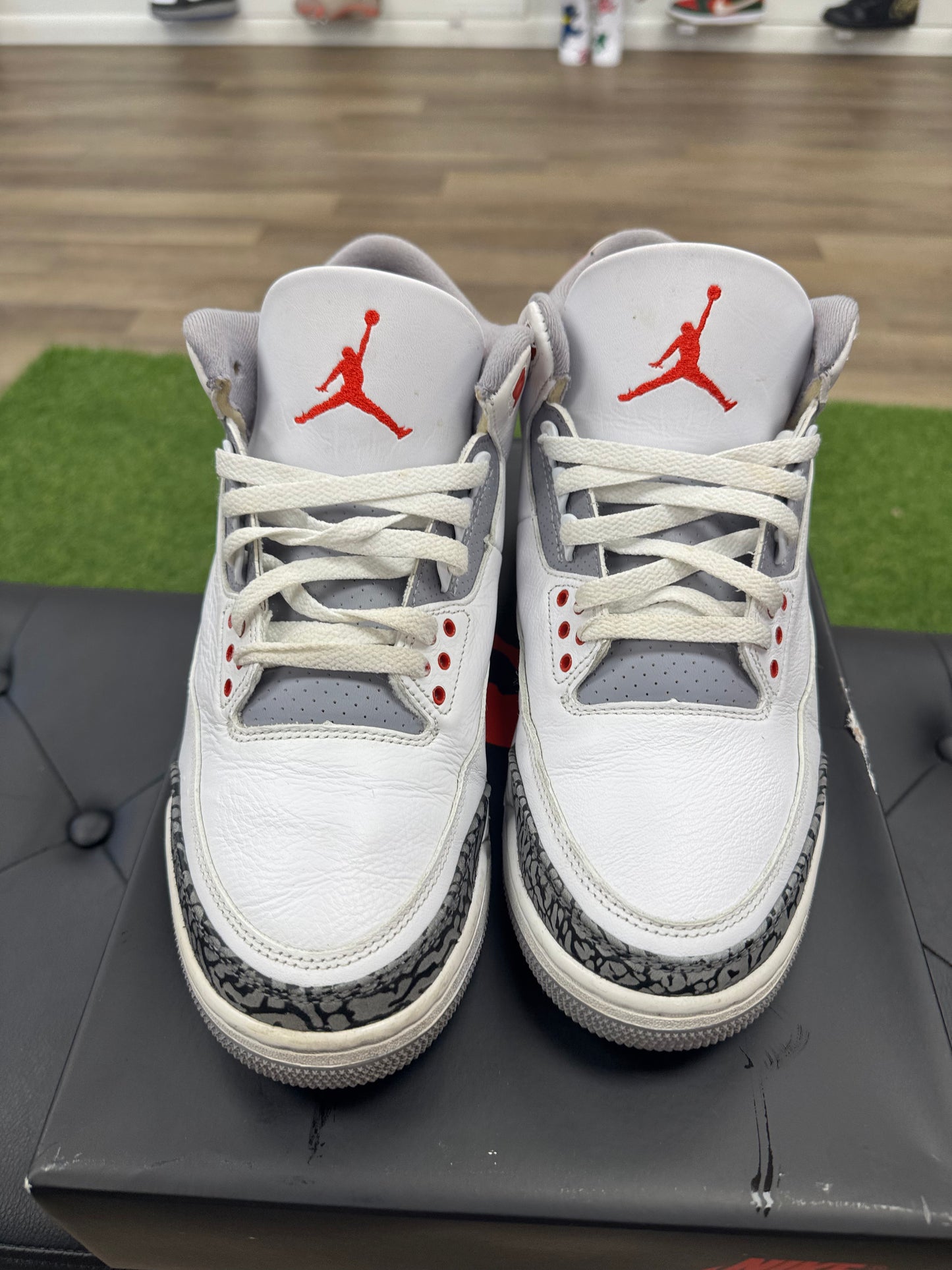 Jordan 3 Retro Fire Red (2022) - Size 10.5 (U)