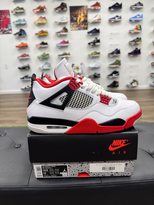 Jordan 4 Retro Fire Red (2020) - Size 10.5 (U)